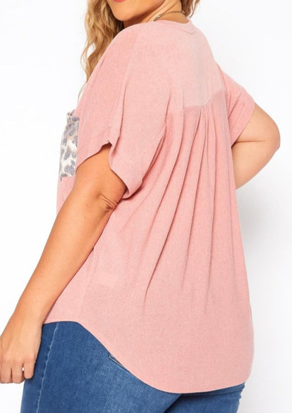 Hi Curvy Plus Size Leopard Pocket Hem V Neck Shirt